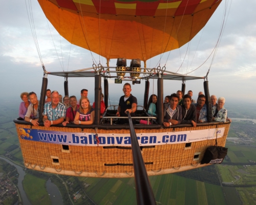 Ballonvaart uit Gorinchem naar Rhenoy